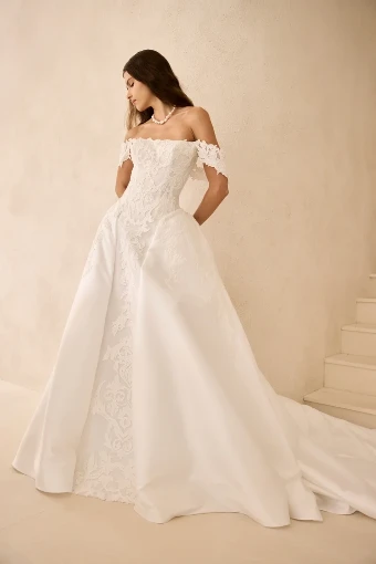 La Premiere White Duchess #2 thumbnail