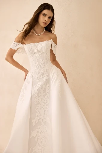 La Premiere White Duchess #1 thumbnail